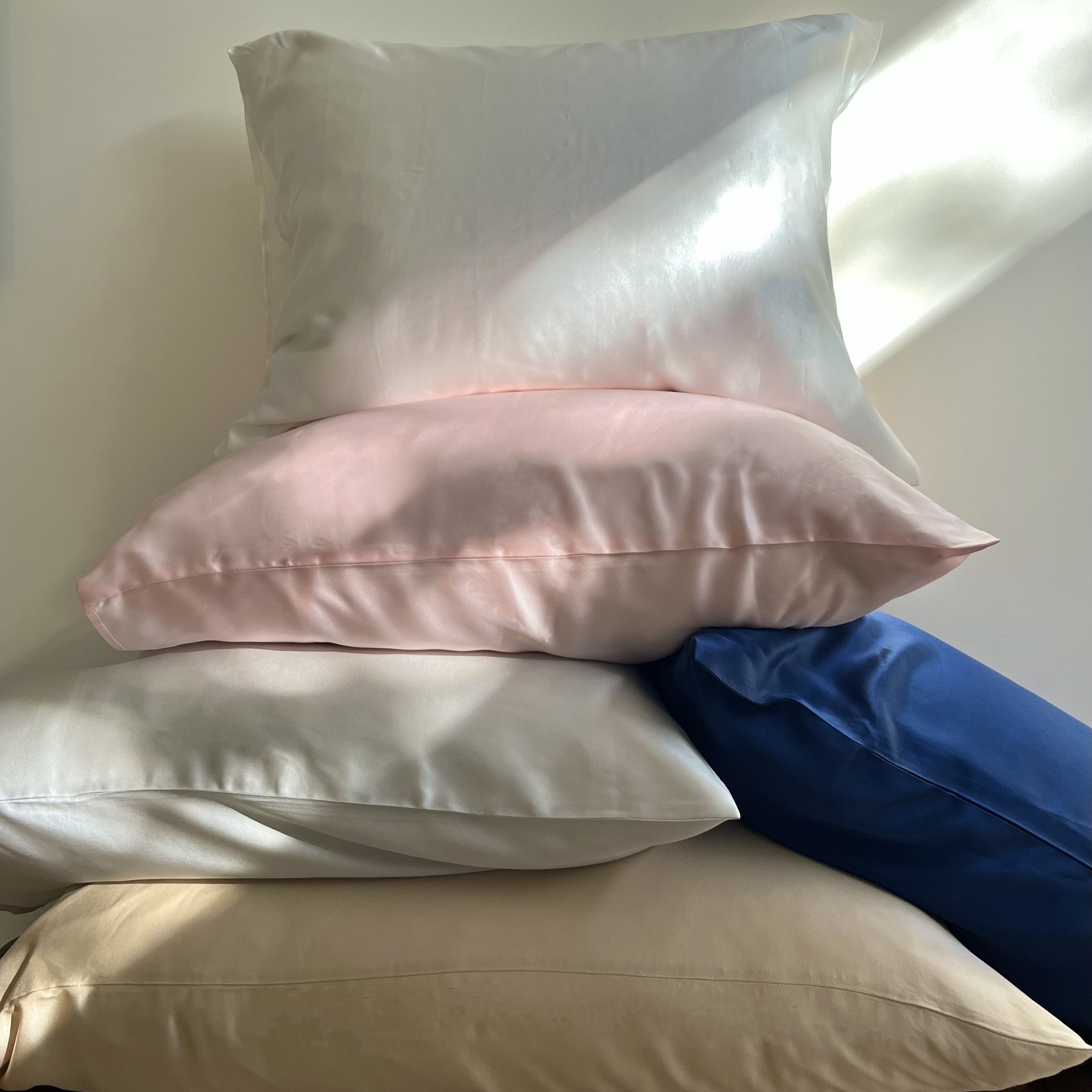 Ivory white 100% silk pillowcases infused with copper