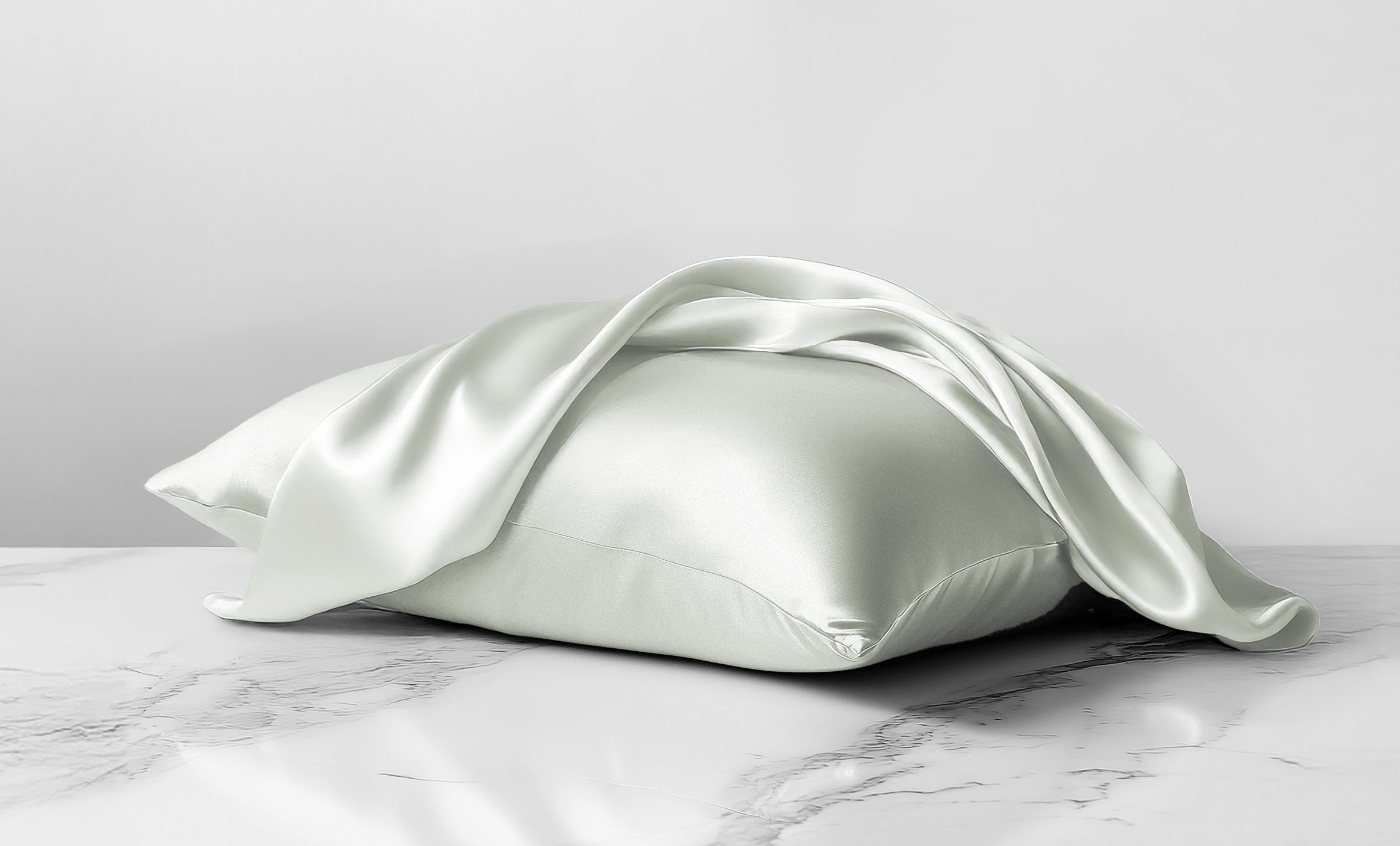 Ivory White, King Sized, 1 Case