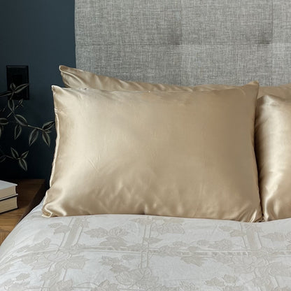 Gold 100% silk pillowcases infused with copper